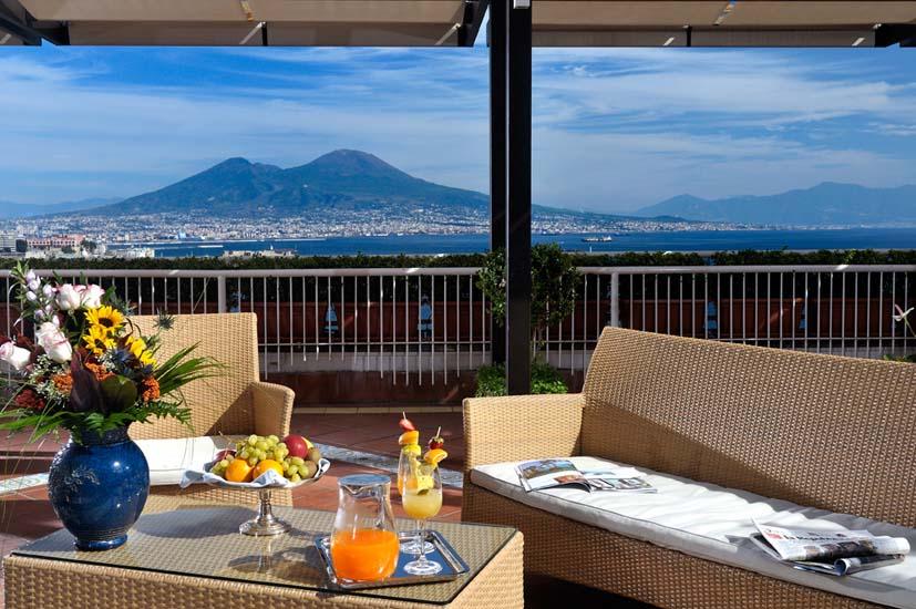 Hotel Napoli - lungomare vista Vesuvio
