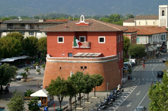 Centro storico e monumenti di Forte dei Marmi