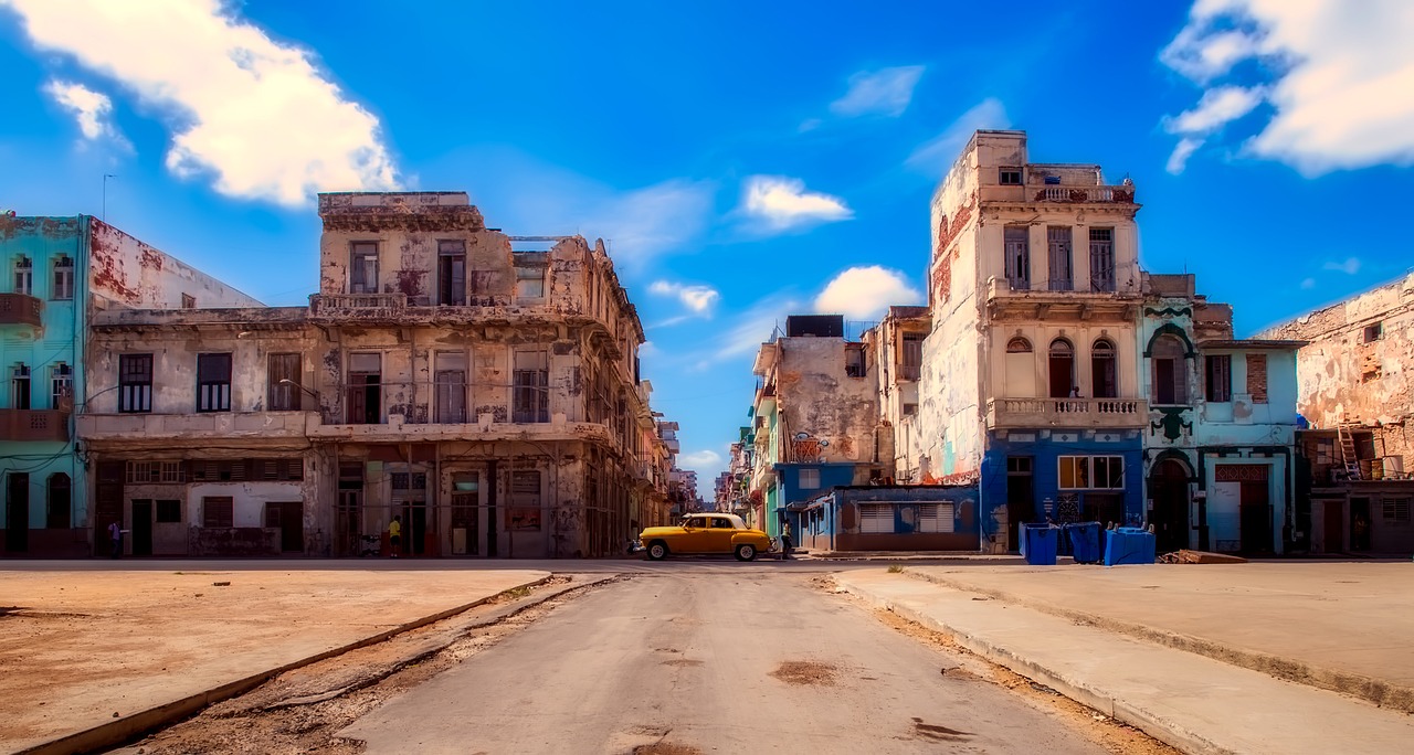 Strade e piazze di Cuba