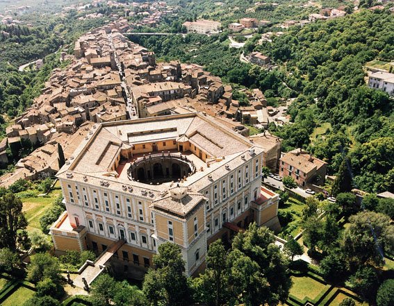 Borgo di Caprarola 